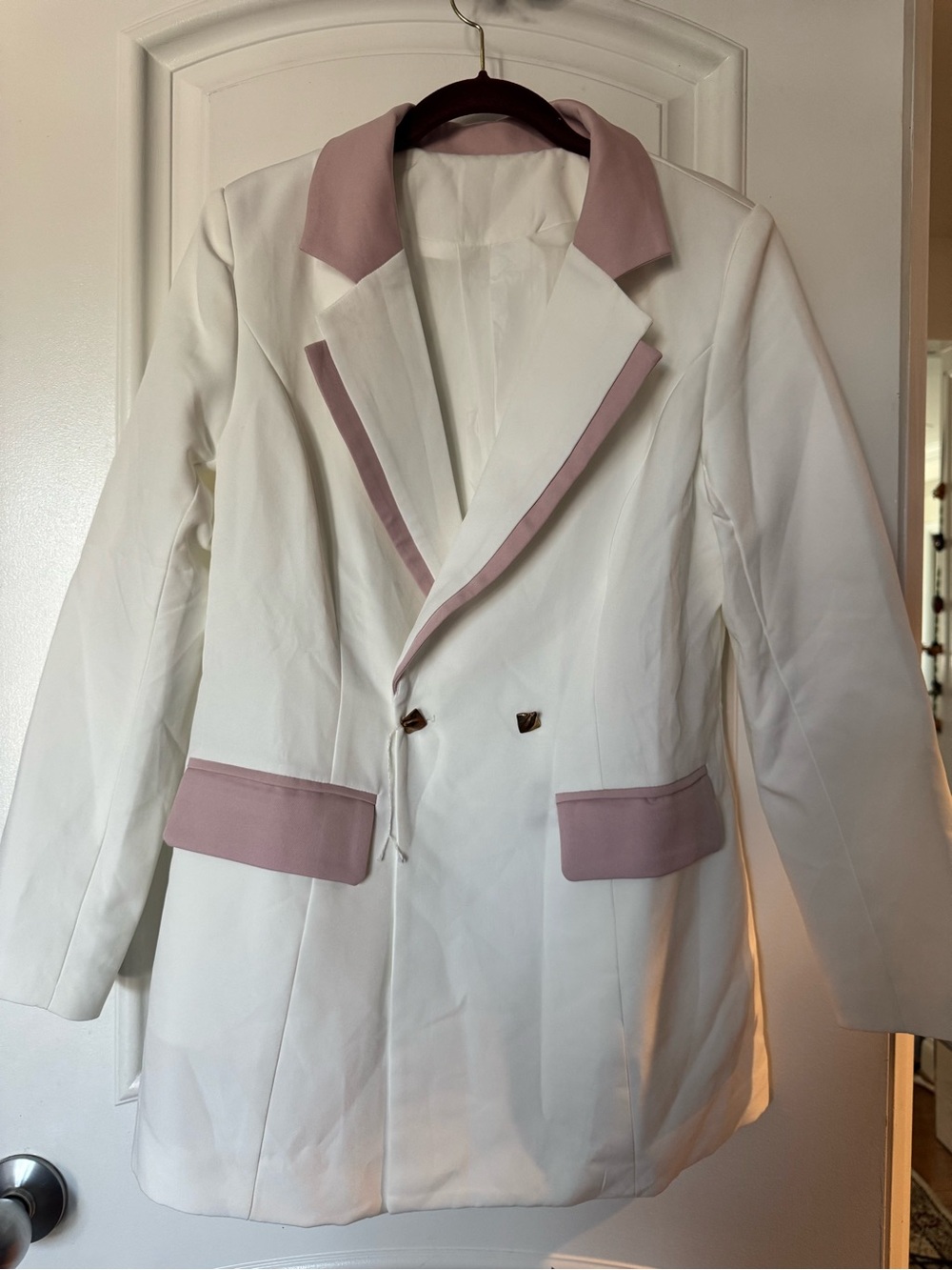 Women's White Blazer with Pink Trim size 8 / M
